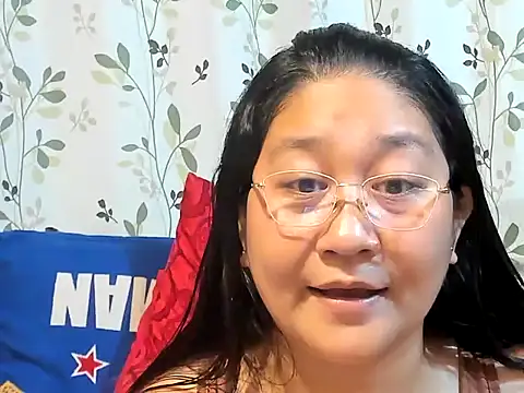 CHUBBY_ANGEL09 live cam on StripChat