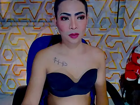 MANIACasianX live cam on StripChat