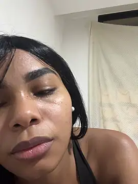 Lucia_Rivas live cam on StripChat