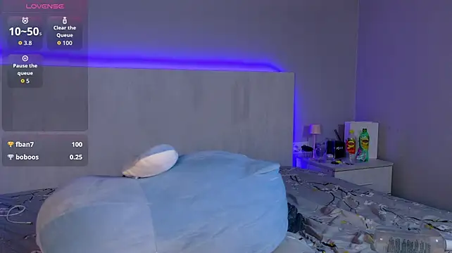 LunaXBaddie live cam on StripChat