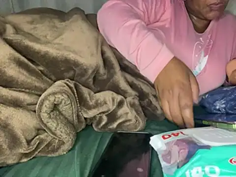 BoobsQueeen live sex cam