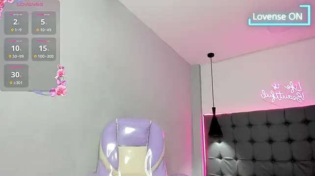 scarletcherry18 live sex cam