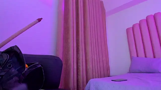 Lana_fox01 live sex cam