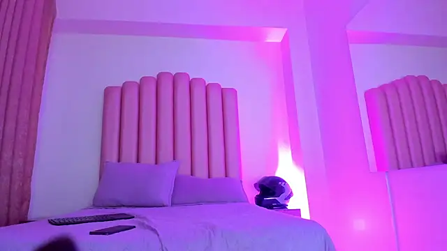 Lana_fox01 live sex cam