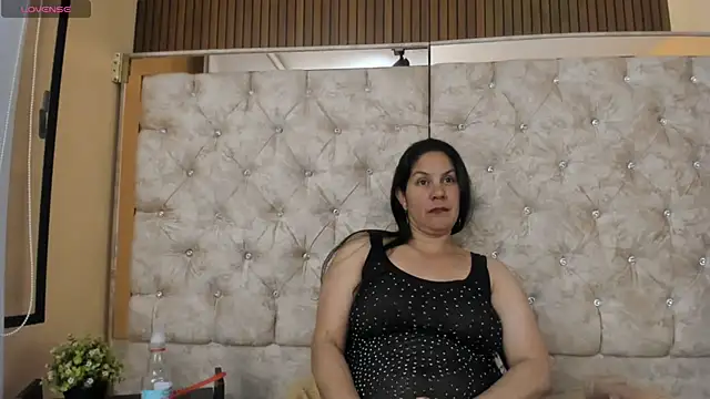 Amatista_hiill live cam on StripChat