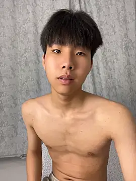 guoguo18 live sex cam