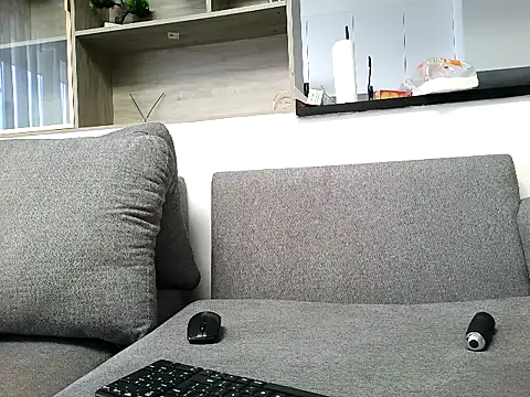 kinkydolll live cam on StripChat