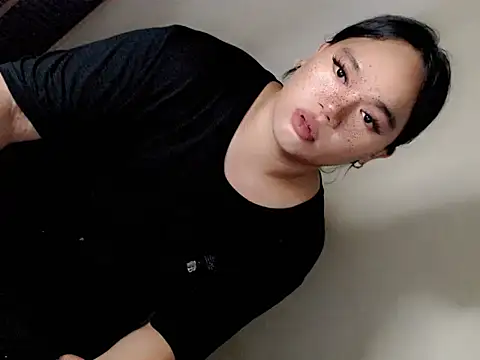 ItsmeNikitaDragon live cam on StripChat