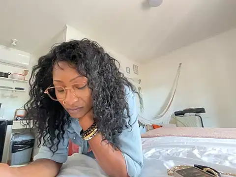 wynterheat live sex cam