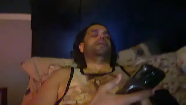 icebergslim281 live sex cam