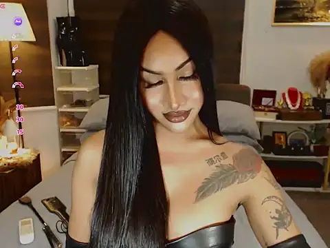 SeductiveVictoria live cam on StripChat