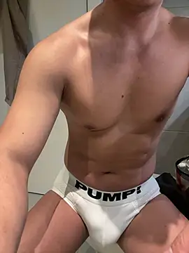 Komne24 live sex cam