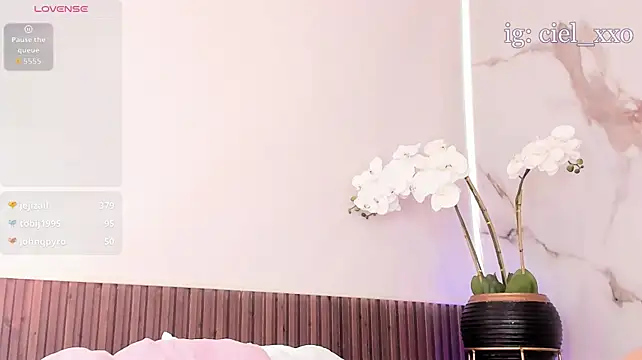 CIEL-DOUCE live sex cam