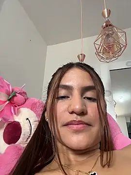 ViankaRose live sex cam