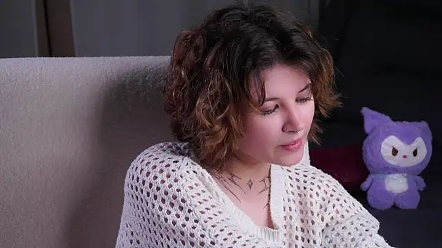 AlesiaPeasel live sex cam