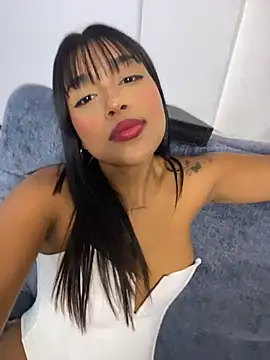 Mariangel_11 live cam on StripChat