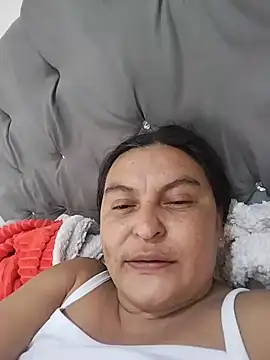 Horny-Mommy-Dirty live cam on StripChat