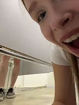 Liza_risky live sex cam