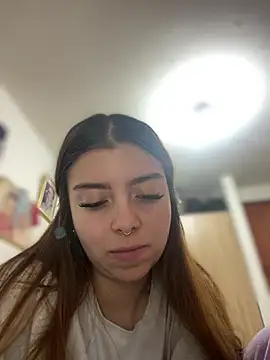Cloew_Marz live sex cam