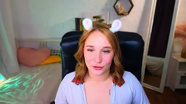 AliceTrenton live sex cam