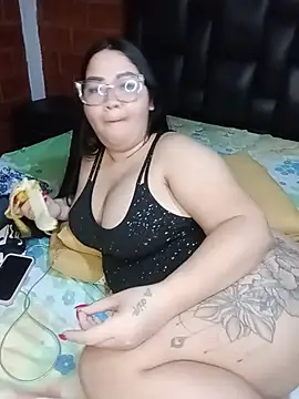 Chantal_lopez live cam on StripChat