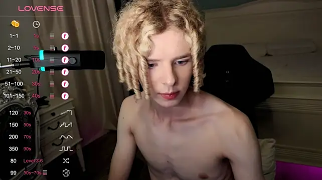 Kudi_Minnt live sex cam