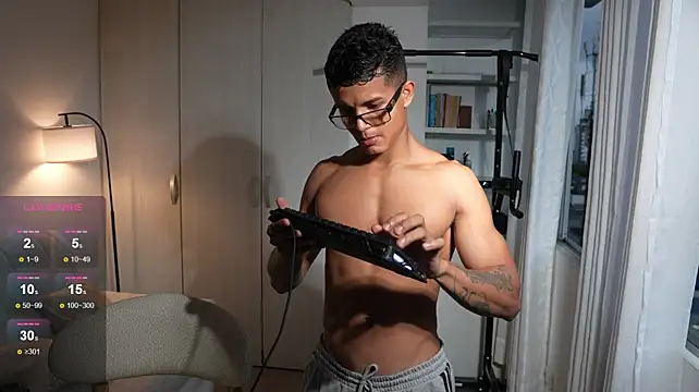 Paradise_boy__ live sex cam