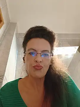RebeccaNoble live cam on StripChat