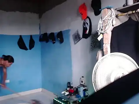 masterbrave420 live cam on StripChat