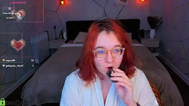 Aleks-casterrr live cam on StripChat
