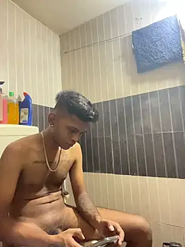 bigthickjunk live cam on StripChat
