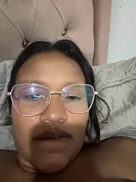 soka-29 live cam on StripChat