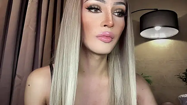 Alicegreenexx live cam on StripChat