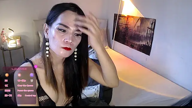 NinaDOM4CUM live sex cam
