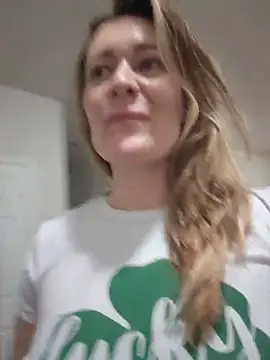 HollyTattoo live sex cam