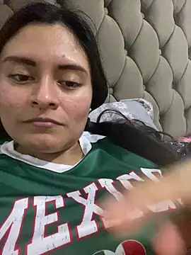 Debora9703 live sex cam