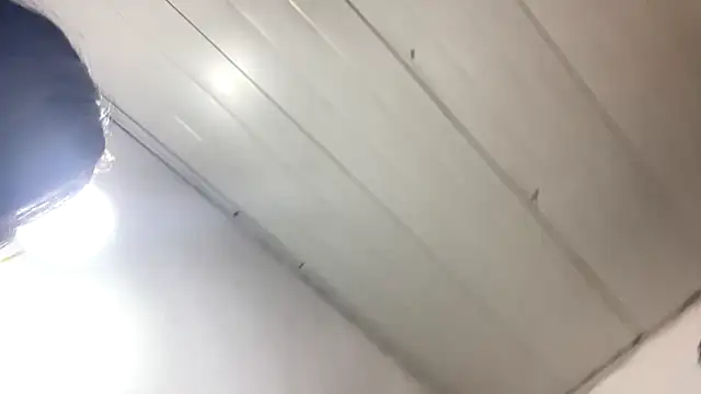 Clara8899 live sex cam