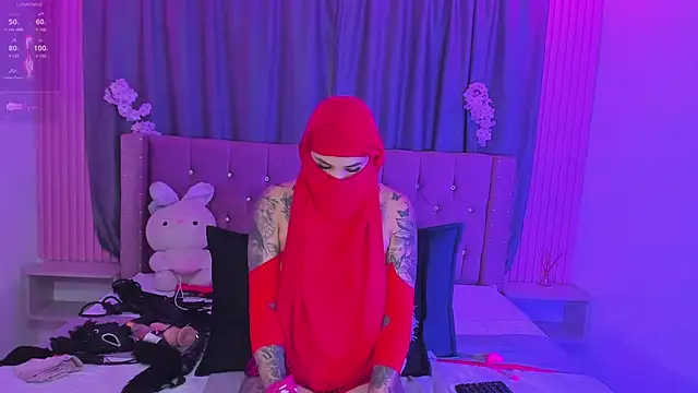 Nayla-Mouna live sex cam