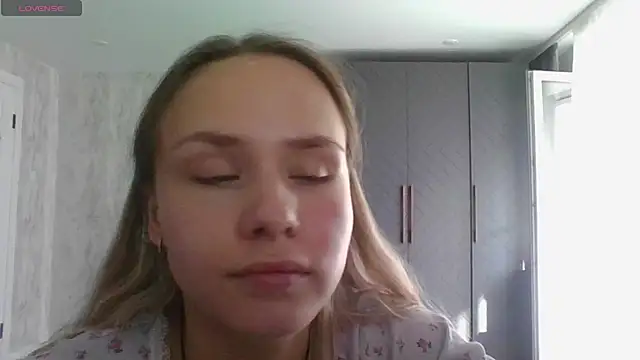 Annie_Cohn live cam on StripChat
