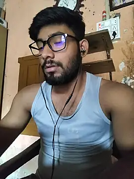 Lustynani live cam on StripChat