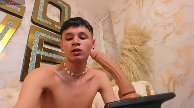 Tiger_skinny live sex cam