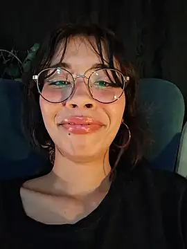 Sweetiedolly011 live sex cam