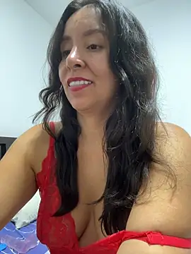 emely_sexx20 live cam on StripChat