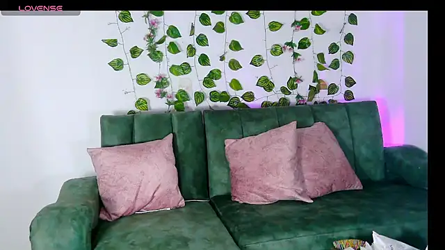 VanneCatalina live sex cam