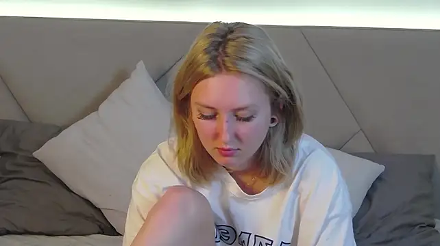 MarianeSun live sex cam
