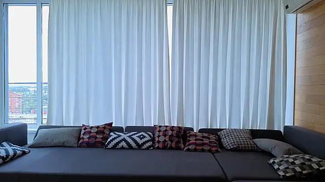 AliciaBrooks webcam