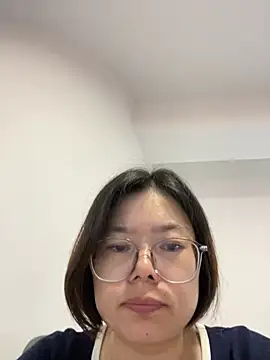 suning668 live cam on StripChat