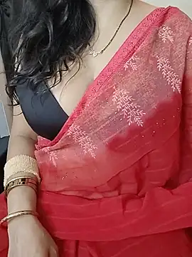 _in_v_a_n_i_ll_a live sex cam