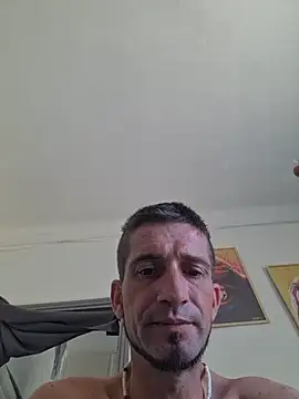 OrganicCenterline63 live sex cam