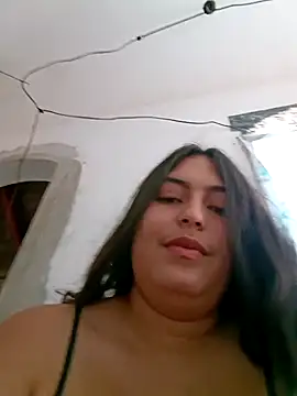 xandra252 live cam on StripChat